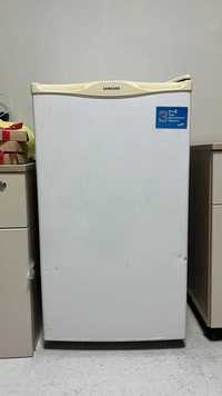 Продам Холодильник Samsung