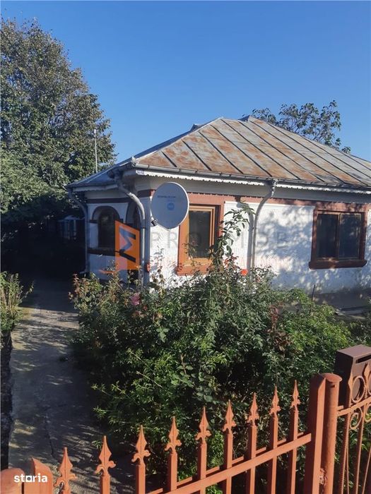 Casa tip parter zona Ramnicelu