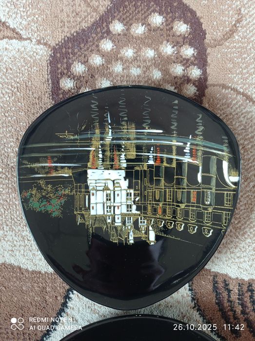 Френски порцелан чинии.