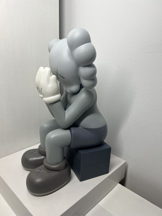 Figurina Kaws de colectie