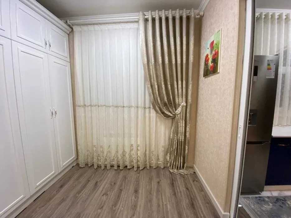 Сдается своя 3-комнатная квартира. 3/5/9 на проспекте Мирзо-Улугбека