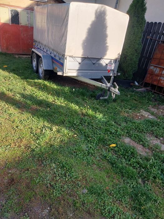 Vând remorcă de 750 kg