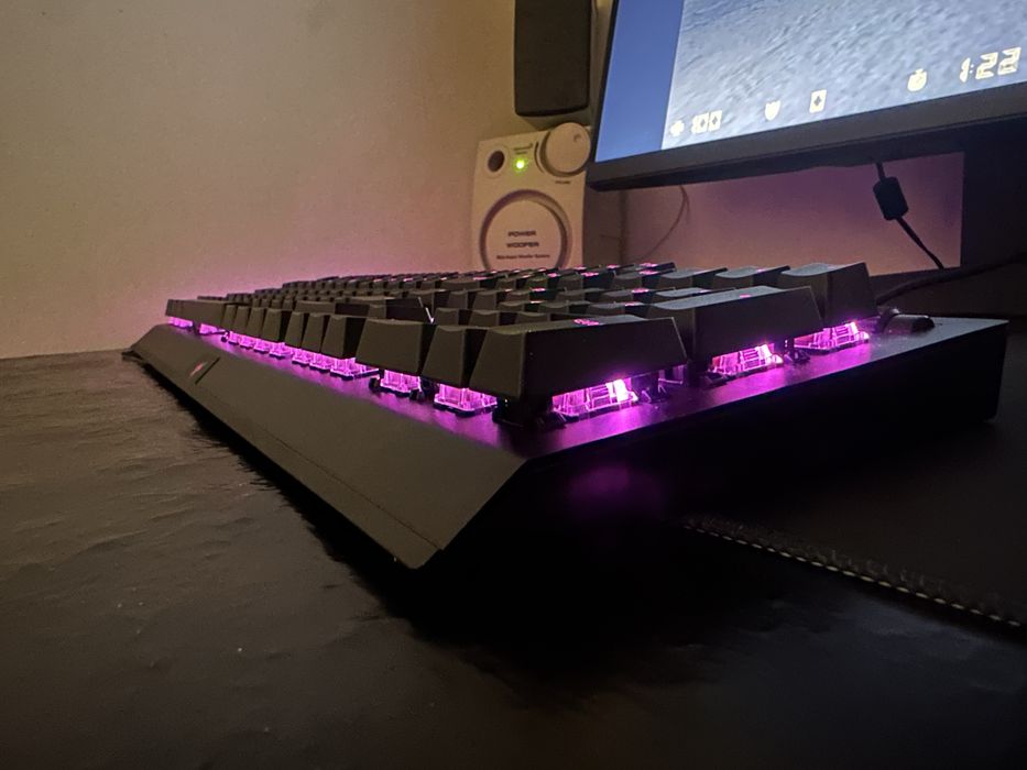 Tastatura razer blackwidow v3,in stare perfecta