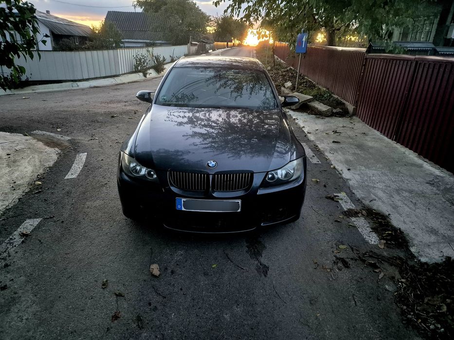 Vând BMW seria 3 E90 218 cp automata