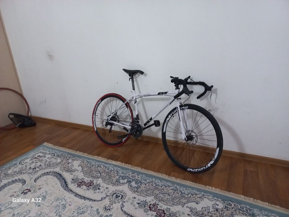 Шоссейный велосипед. обмен