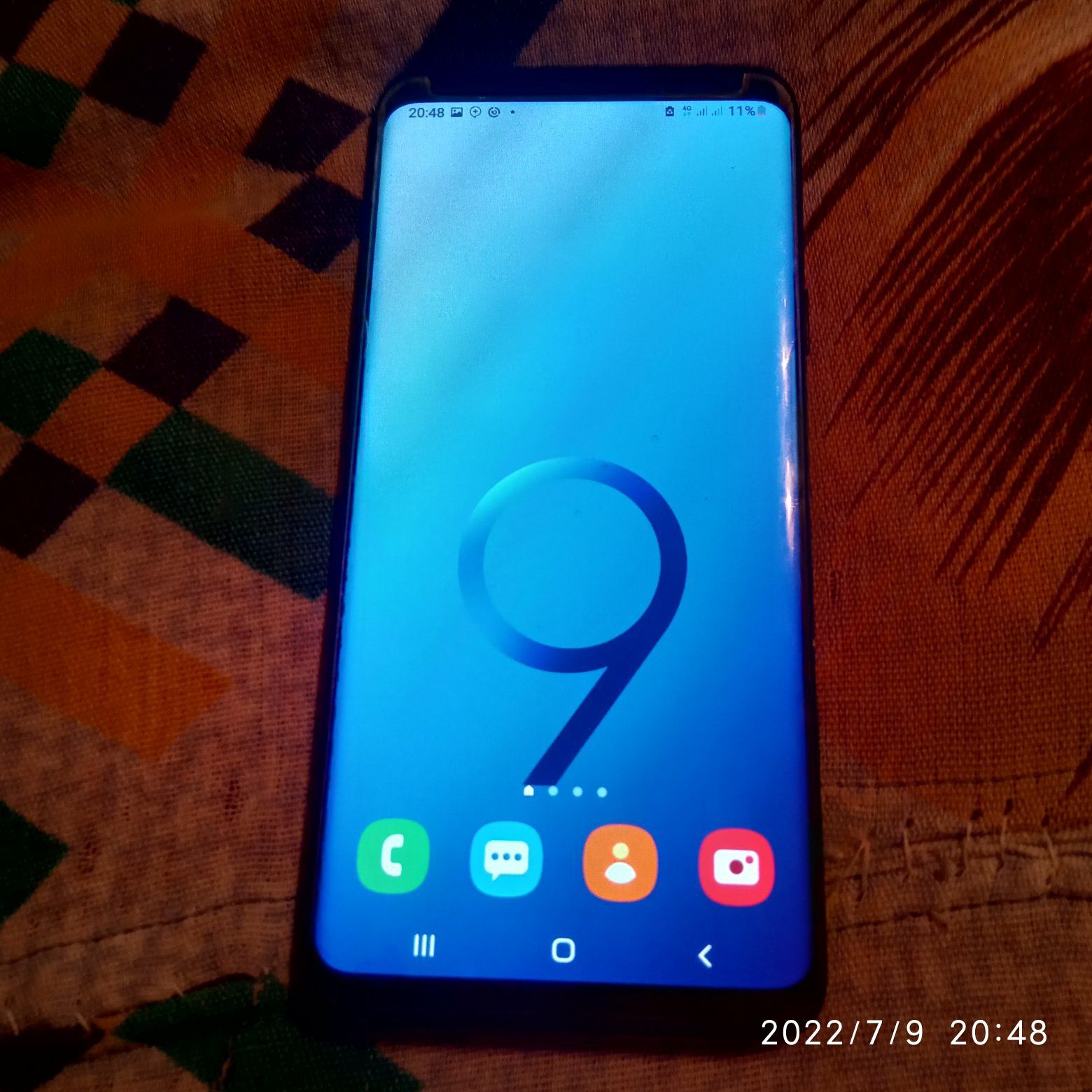 SAMSUNG S9+ xalate yaxshi ishlashi zur  aybe yuq