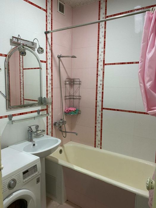 Кизларга шерикликка аренда квартира новза метро олдида