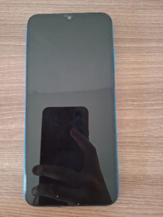 Продается телефон