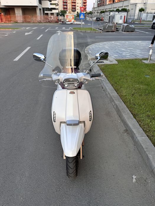 Lambretta V50 Special 2020  1900€