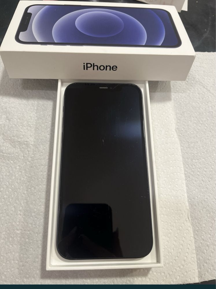 iPhone 12 Garanție