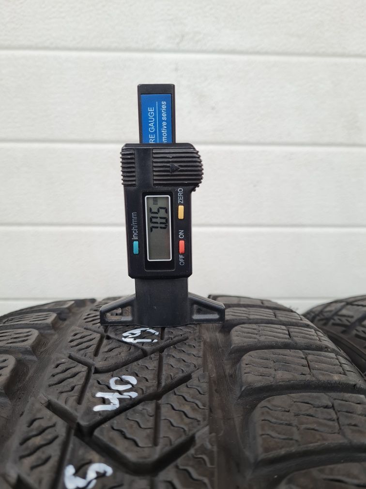 Зимни гуми 2 броя PIRELLI SottoZero3 225 45 R19 дот 4919
