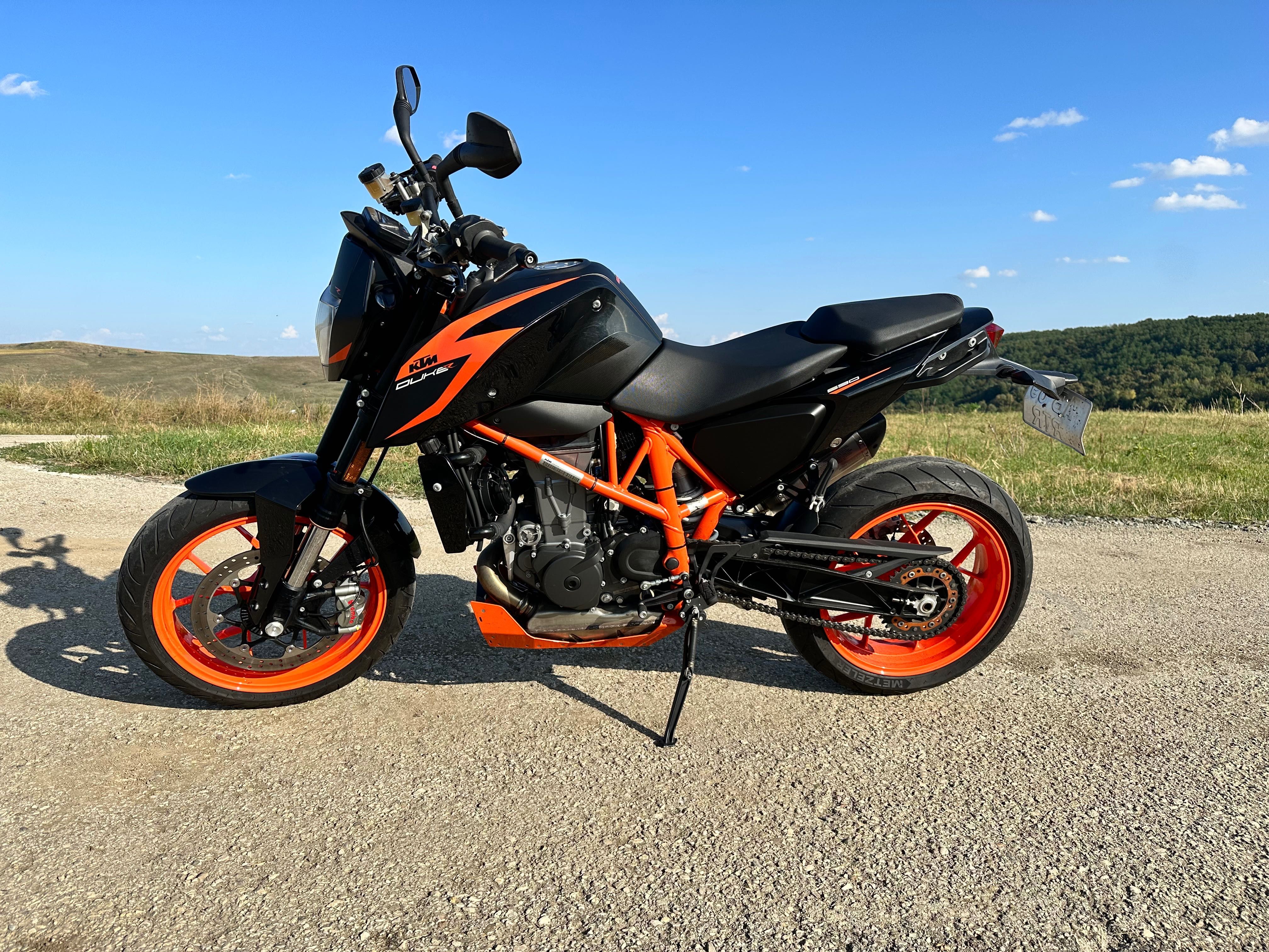 Ktm Duke 690 R  2017