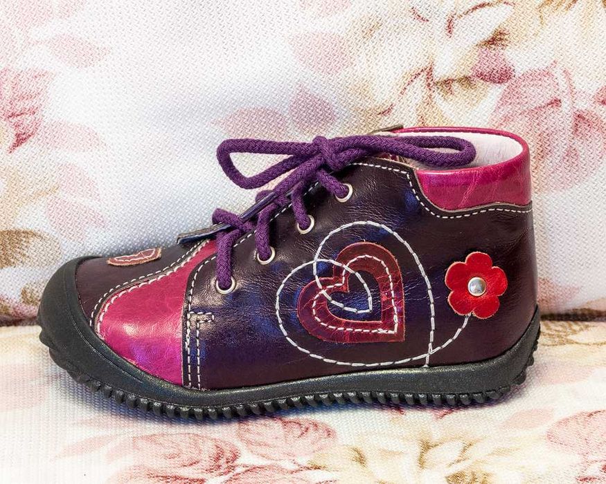 Маркови детски боти номер 22