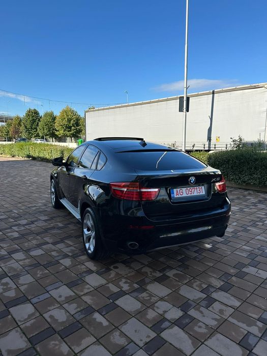Vând BMW X6 2013