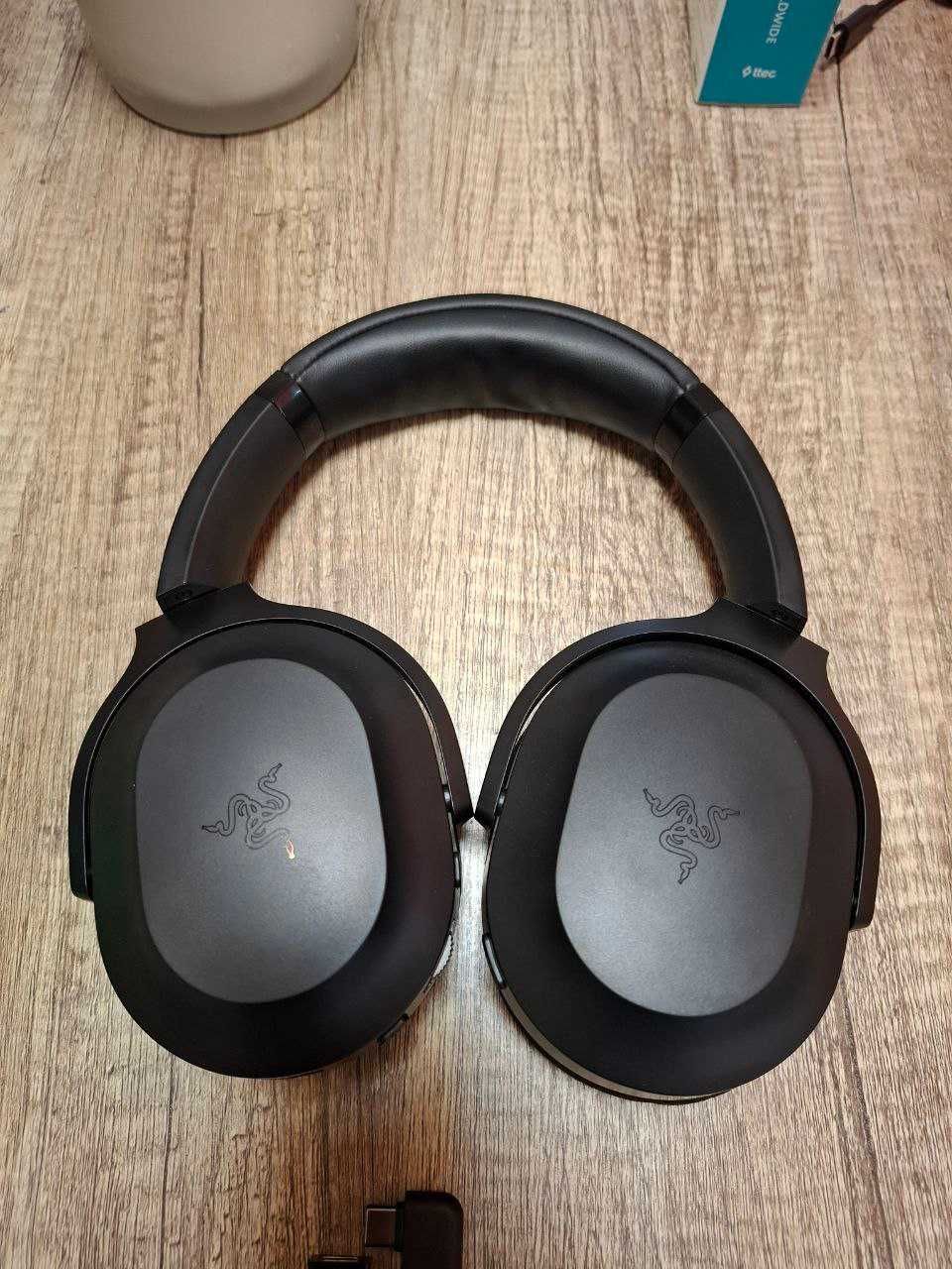 Безжични геймърски слушалки Razer Barracuda