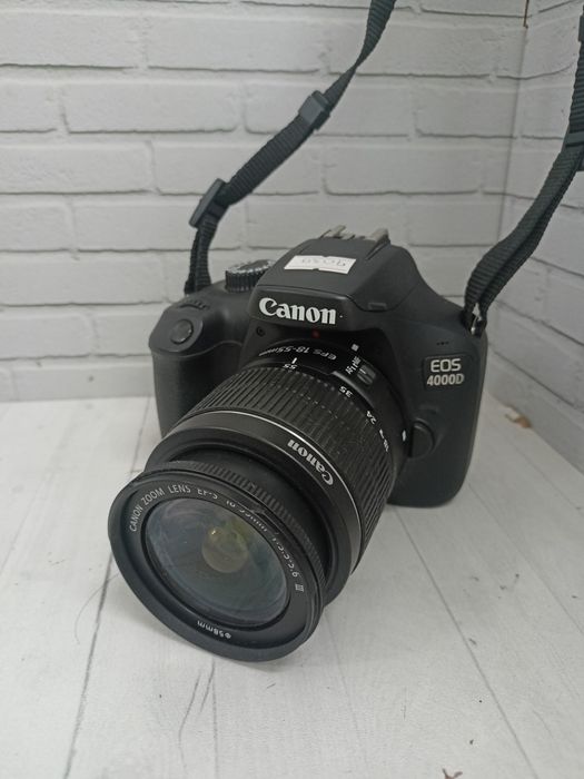 Canon EOS 4000D Nur Lombard