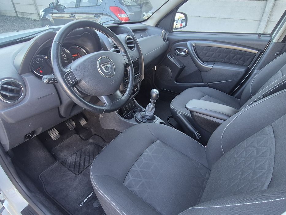 DACIA DUSTER 1.5 DCI / 110 CP / EURO 5 / 2014 / Navigatie / Pilot /