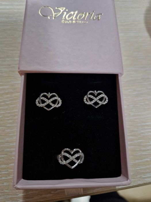 Комплект сребро нов !