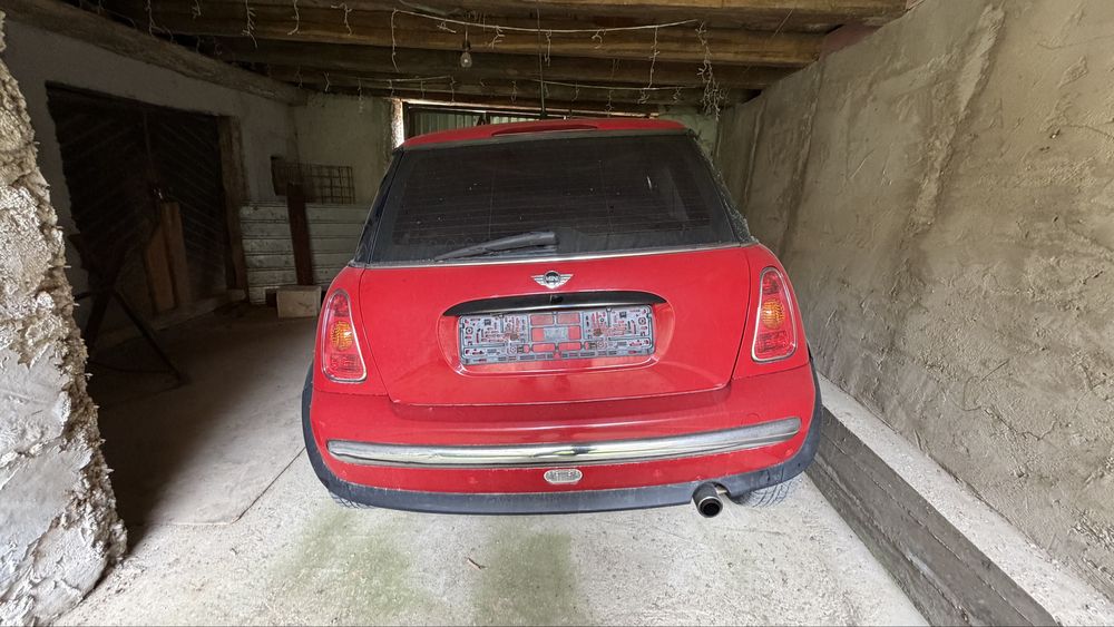 Mini cooper avariat