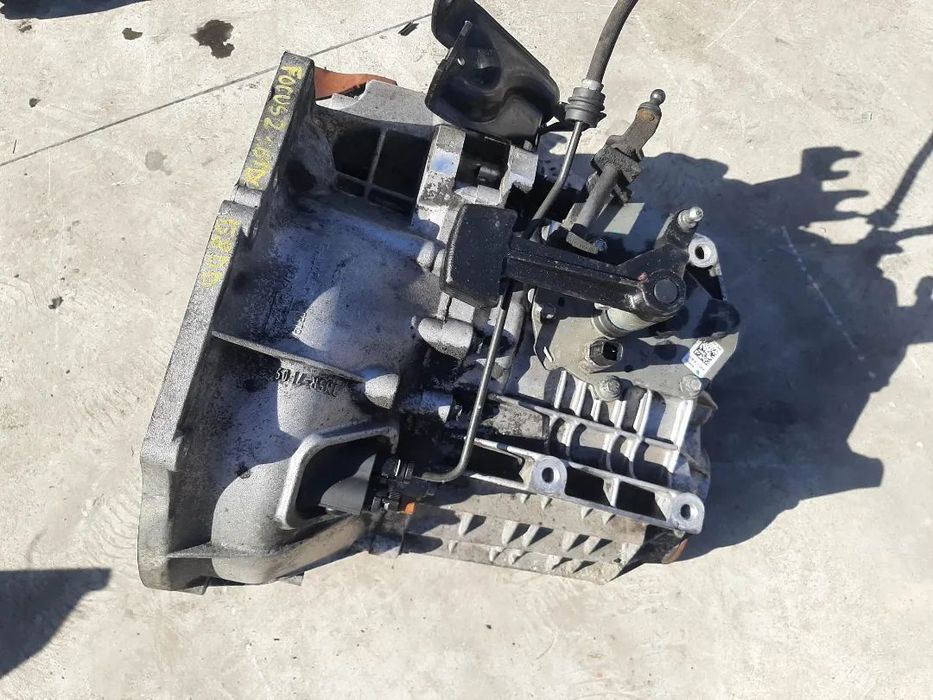 cutie viteze manuala 1.6 tdci  g8dd ford focus 2 3m5r-7f096-yf  9m5r-7002-yb