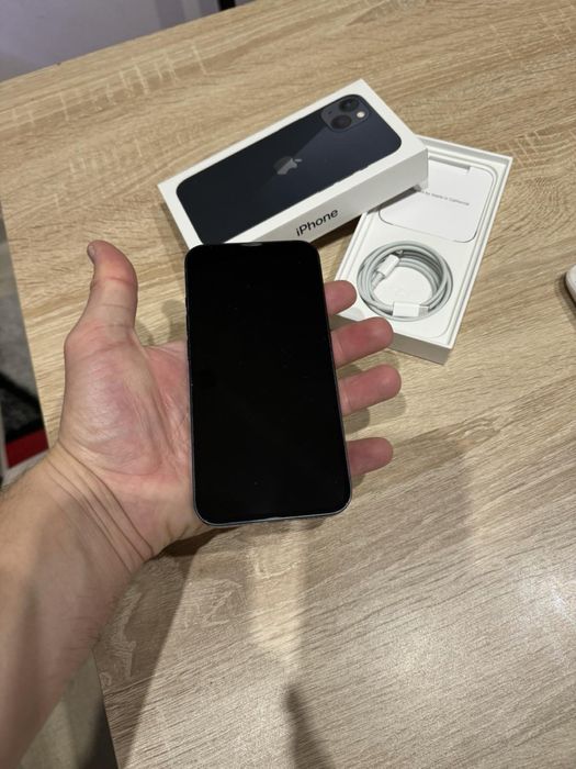 IPhone 13 с гаранция