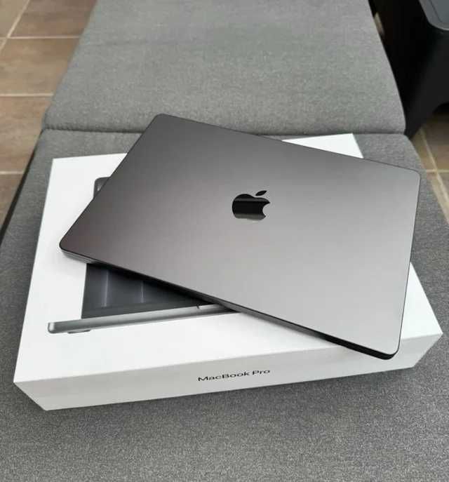 MacBook Pro 14” M3  – stare 10/10, baterie 99%, ca nou!