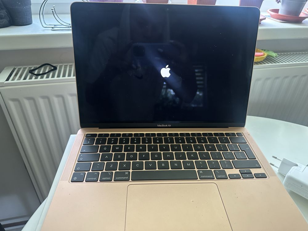 13-inch MacBook Air with Apple M1 chip