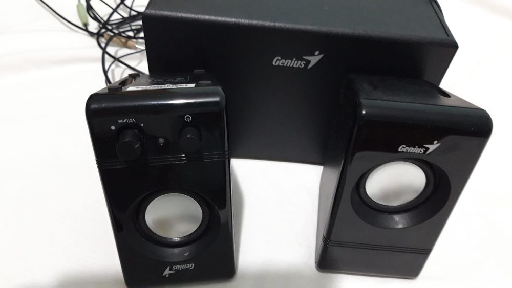 Boxe Genius SW-S2.1 200, 200W PMPO, negre