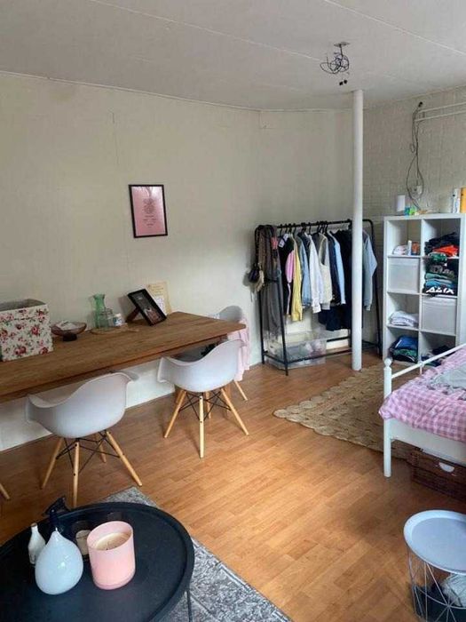 Дава се под наем Едностаен апартамент в София, Център - 50 кв.м за 346.8 € - Снимка #1