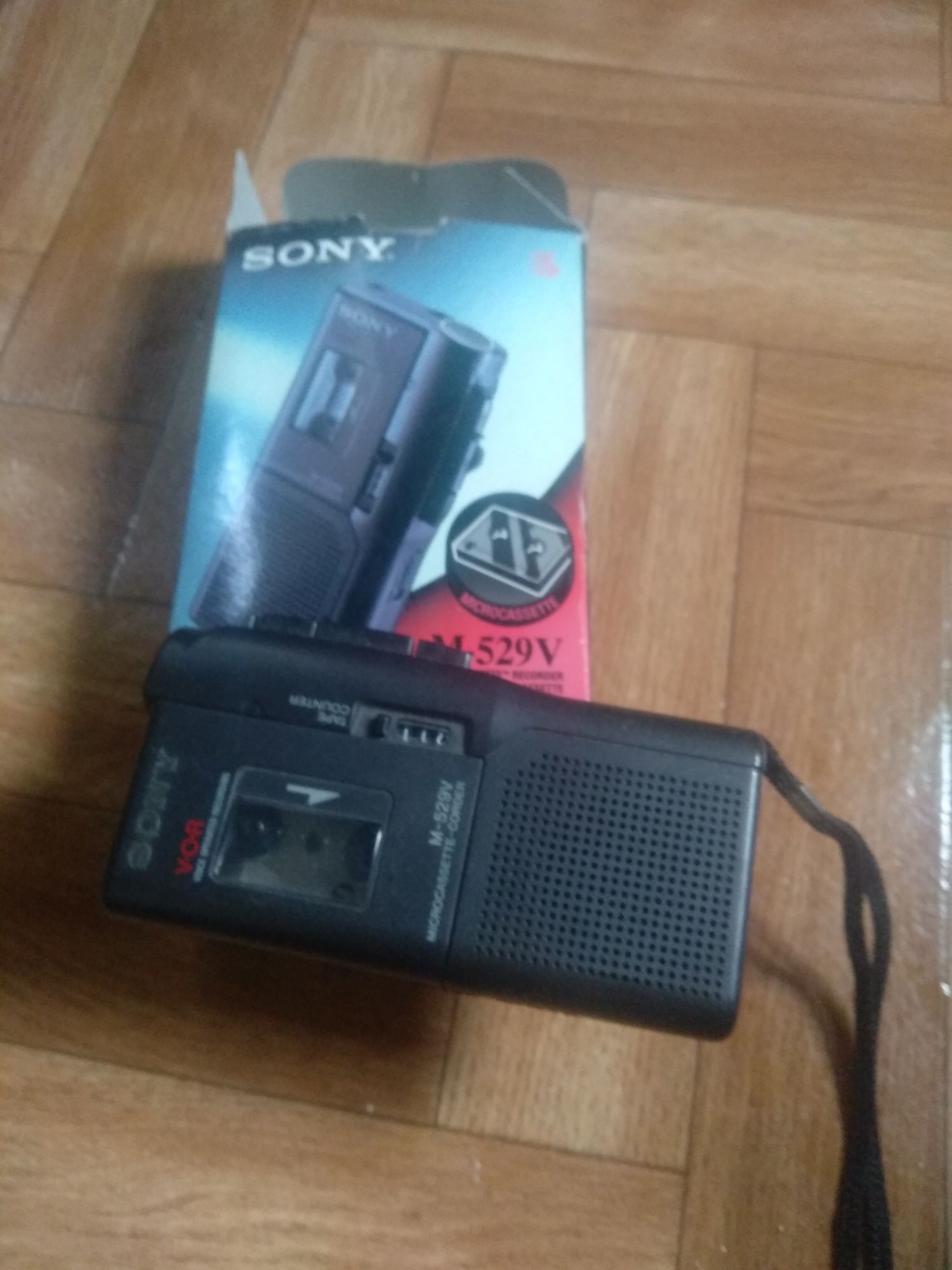 Диктофон.    Sony