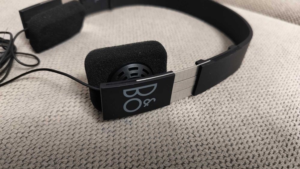 Casti on ear Bang & Olufsen Form2 Black