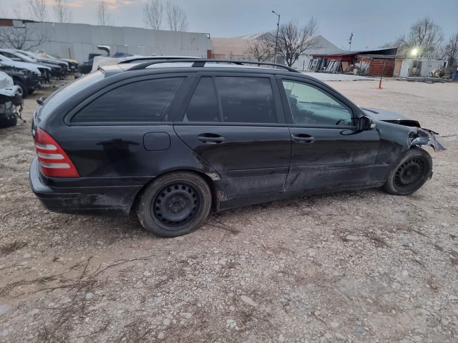 Mercedes C220 W203 На Части