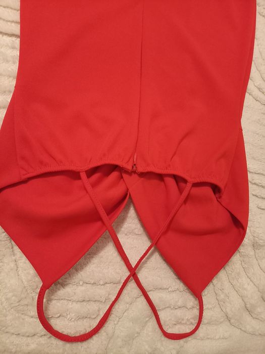 Червена Къса Рокля с Тънки Презрамки (S/M)