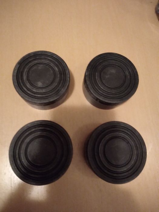 Set 4 suporți antialunecare, antizgomot mașina de spălat și frigidere