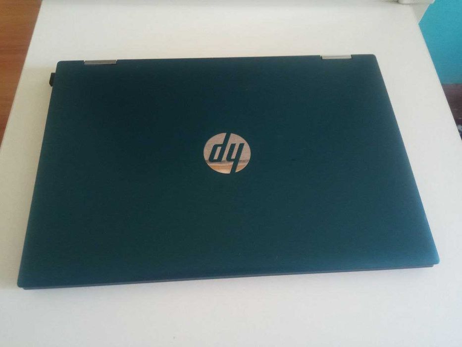 HP Pavilion 
Ekran: 14.0  
Core i5-1135G7