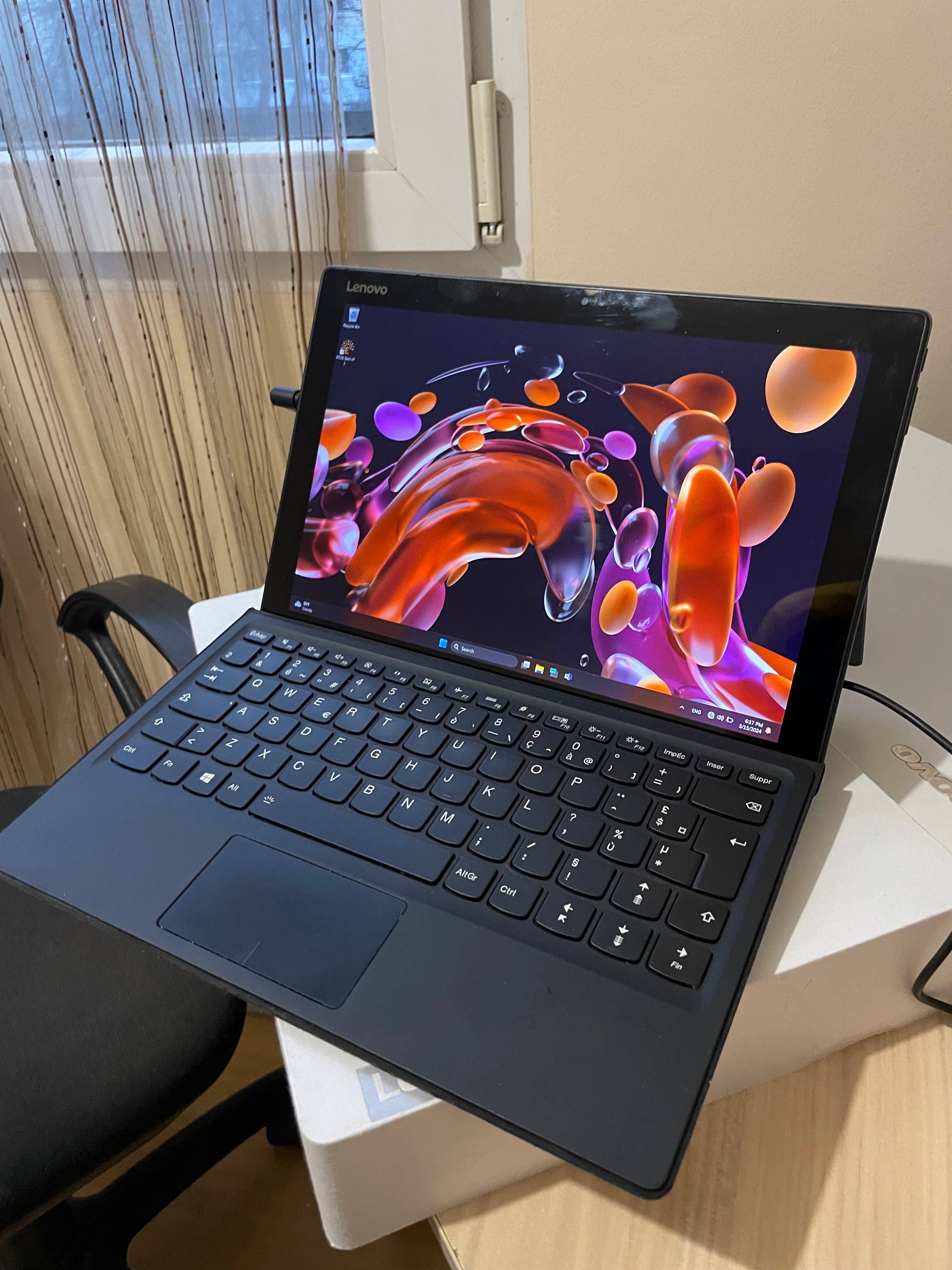 Lenovo MIIX 520!!! Спешно