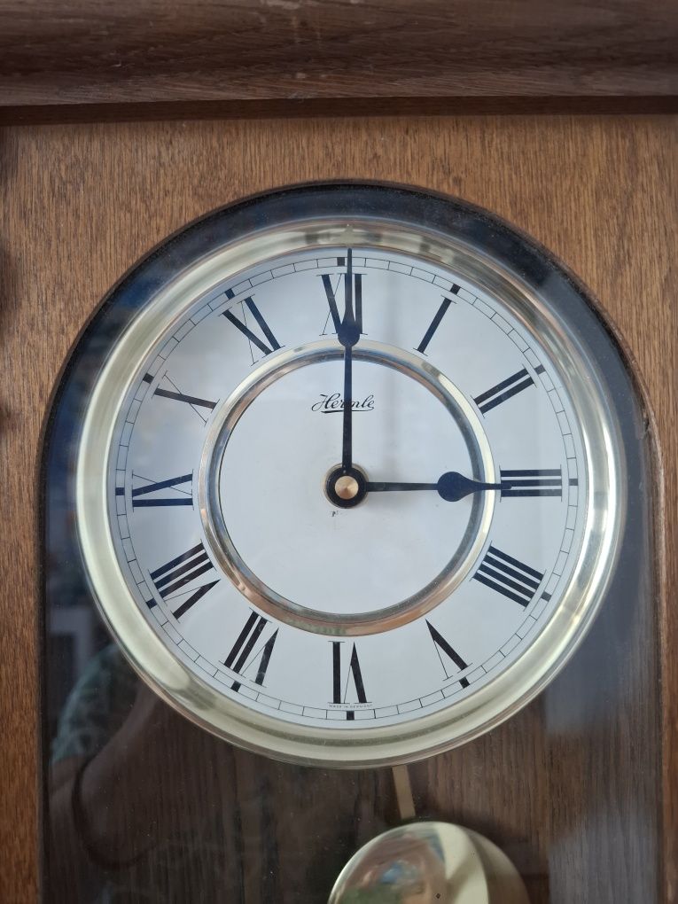 Ceas de perete cu pendul Hermle
