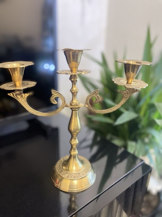 Ретро тристепенен месингов свещник