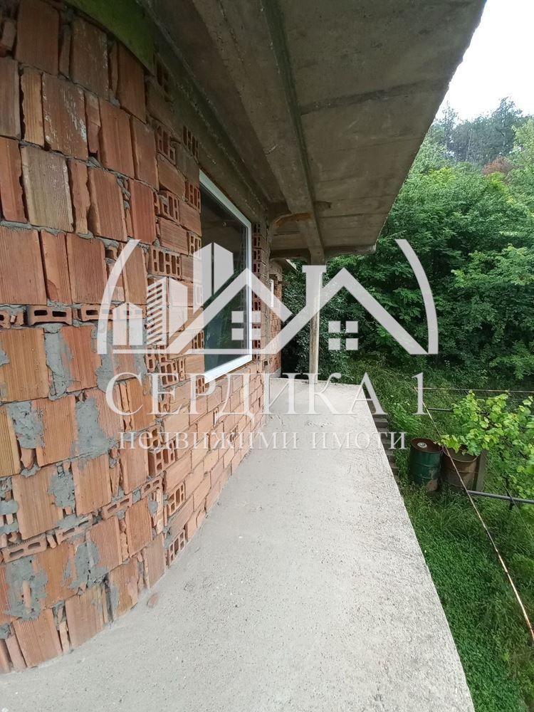 Продава се Къща в с. Мало село, Област Кюстендил - 300 кв.м за 175 €/кв.м - Снимка #9