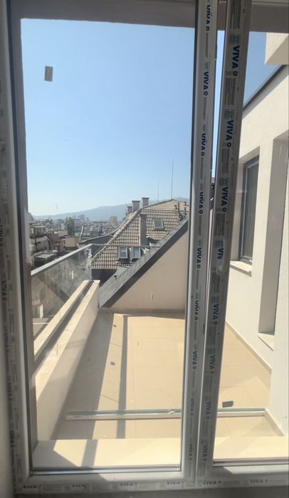 Продава се Тристаен апартамент в София, Банишора - 85 кв.м за 3648 €/кв.м - Снимка #2