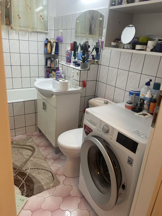 Vand apartament 2 camere, decomandat, mobilat- Bartolomeu