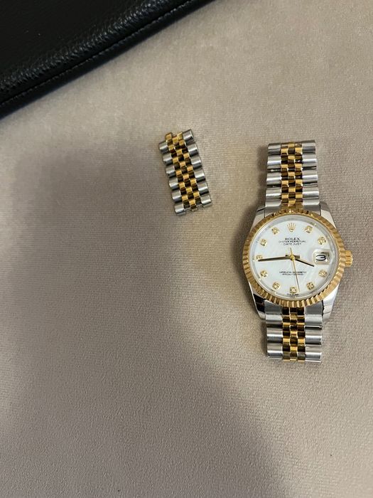Дамски часовник Ролекс нов