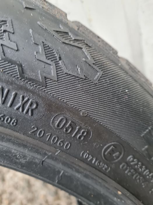 2 buc Anvelope de iarna*295/40R20*Continental *LICHIDARE STOC*75 Lei