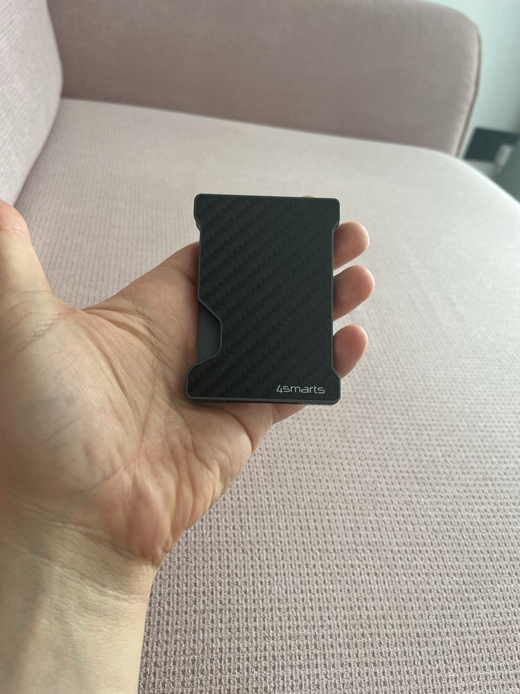 Алуминиев портфейл за прикрепяне към iPhone с MagSafe - 4smarts