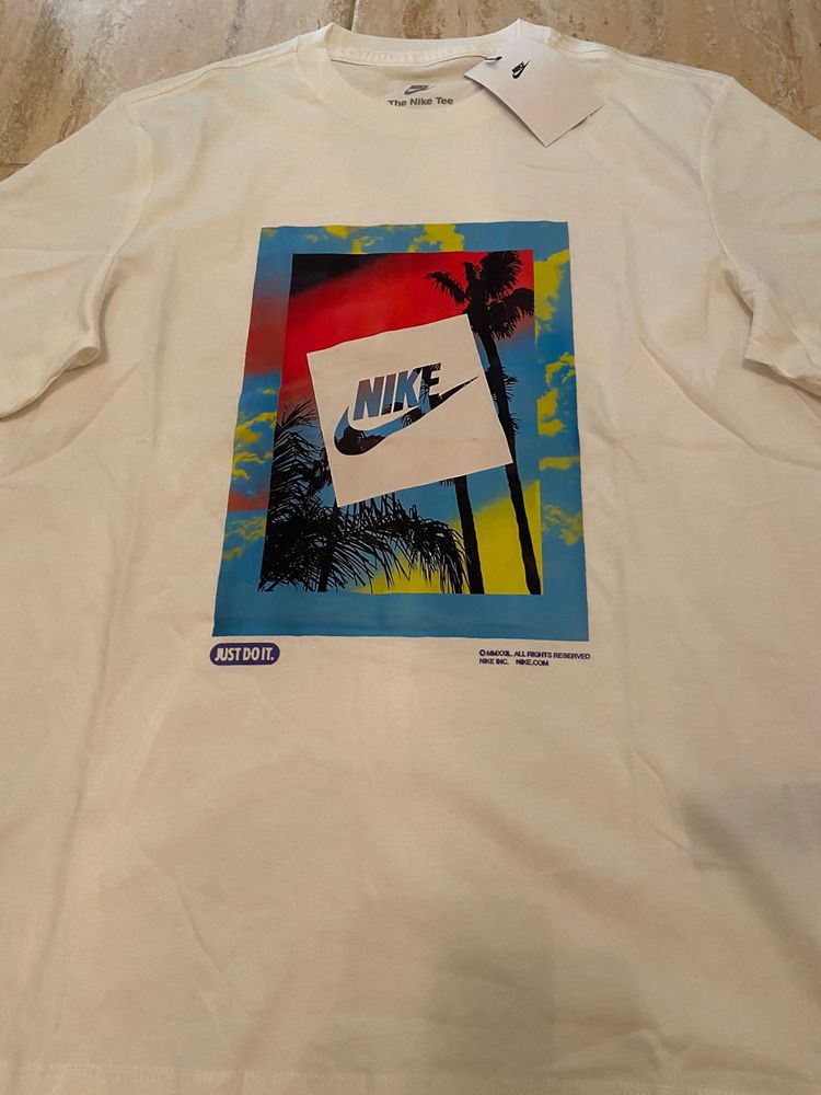 Tricou Barbati Nike marimea L si XXL