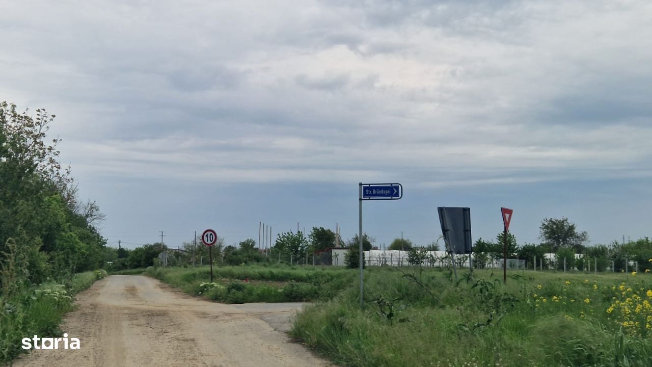 650 mp intravilan situat in Copaceni - Strada Cantonului