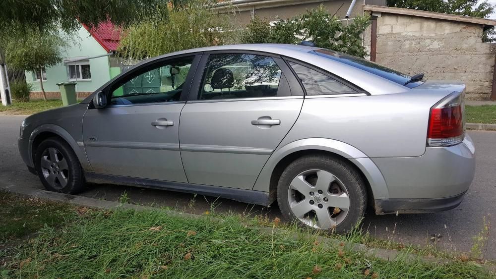 Haion luneta opel vectra c 1.9cdti 150cp dezmembrez opel vectra c gts