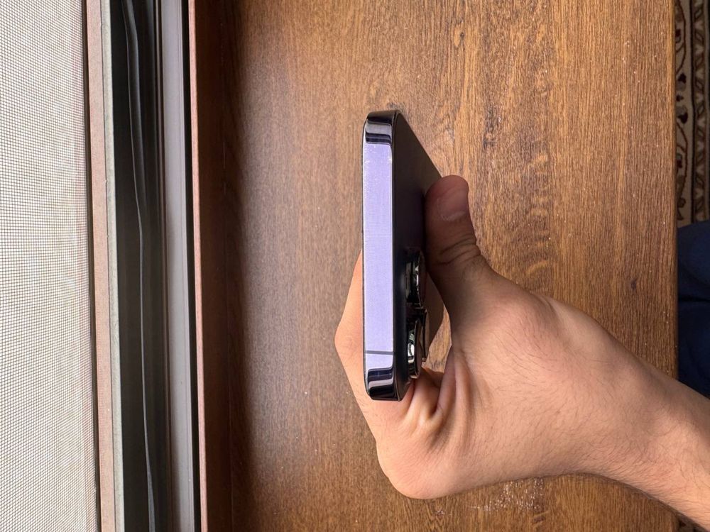 iPhone 14 pro max purple