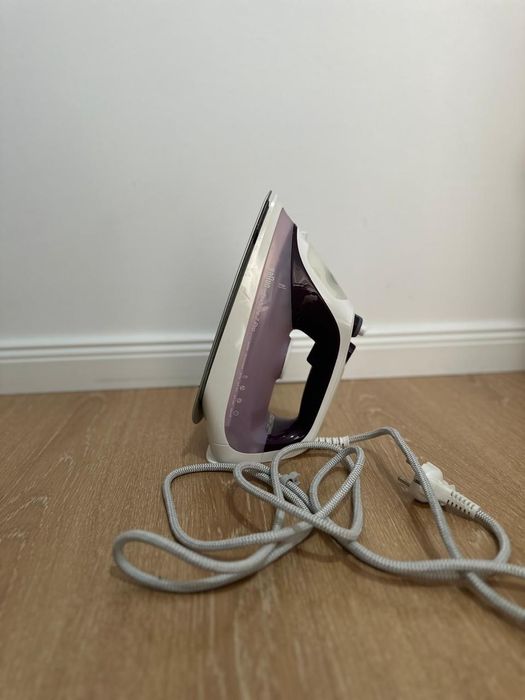 Утюг фирмы Braun