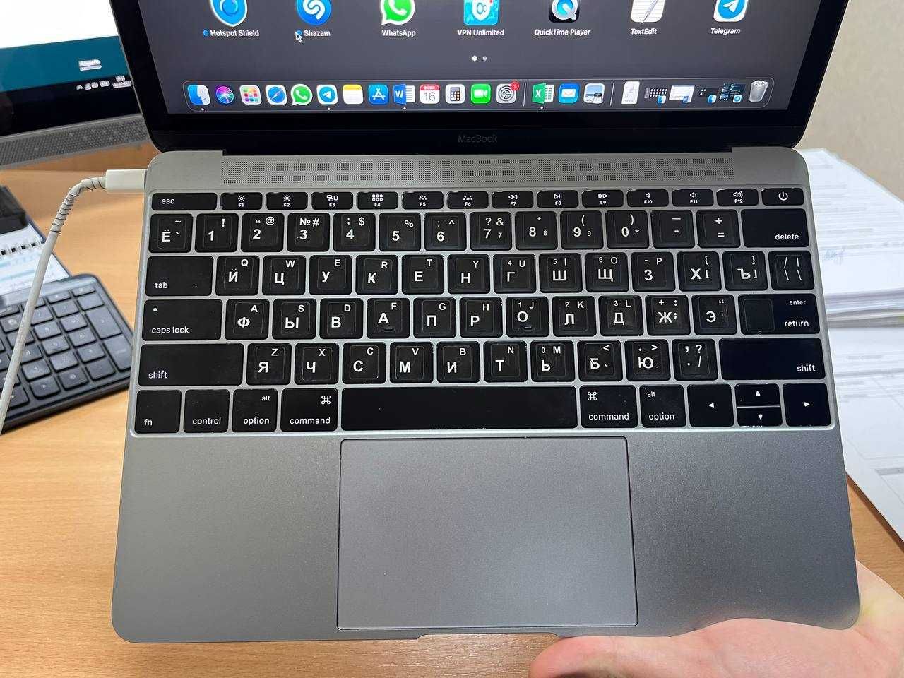 MacBook 2015 12 inc. Retina